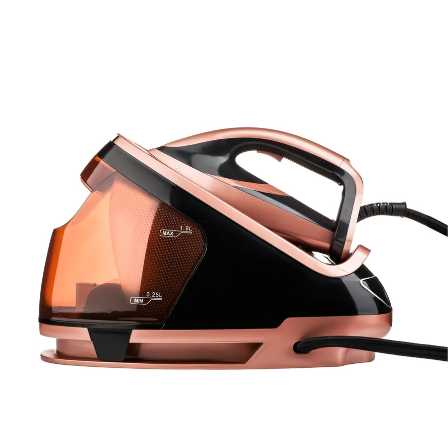Stilevs buharlı ütü istasyonu, siyah ve rose gold, beyaz fonda yandan çekim