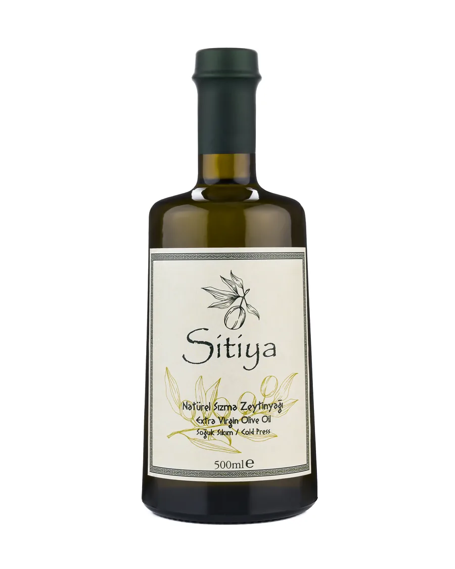 Sitiya natürel sızma zeytinyağı, 500 ml şişe, beyaz fonda